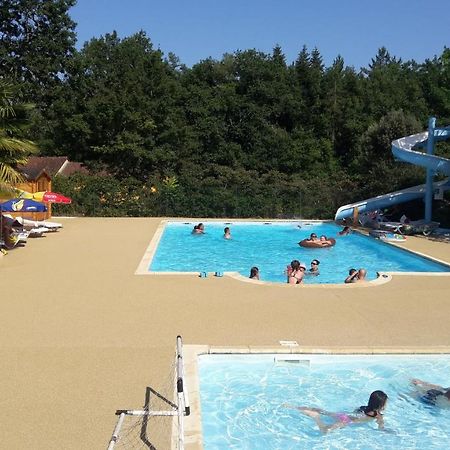 Hotel Camping Au Bois Dormant Chauffour-sur-Vell Exterior foto