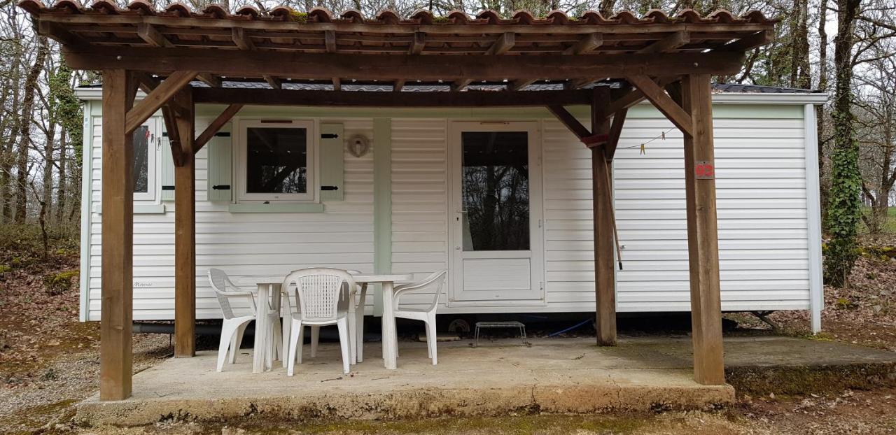 Hotel Camping Au Bois Dormant Chauffour-sur-Vell Exterior foto