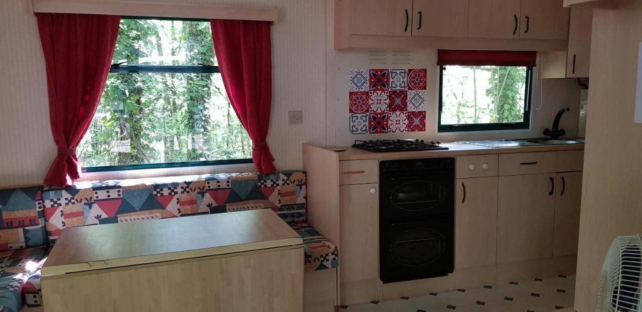 Hotel Camping Au Bois Dormant Chauffour-sur-Vell Exterior foto